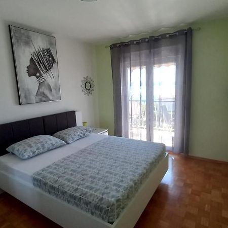 Apartman Marta Podstrana Buitenkant foto