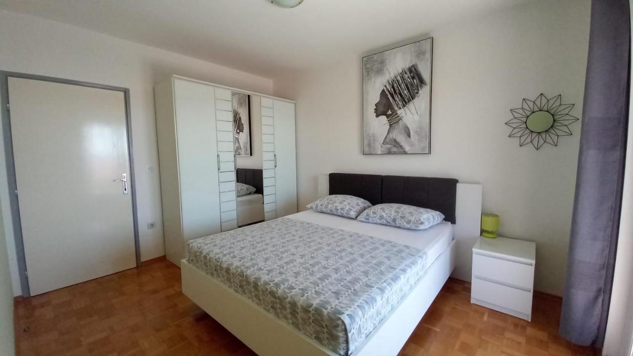Apartman Marta Podstrana Buitenkant foto