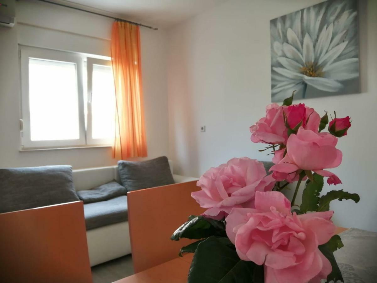 Apartman Marta Podstrana Buitenkant foto