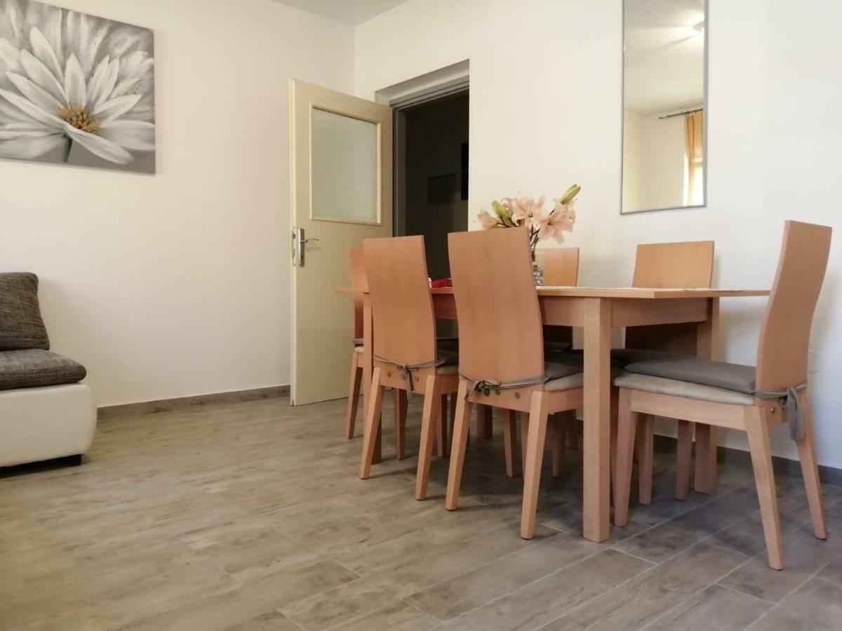 Apartman Marta Podstrana Buitenkant foto